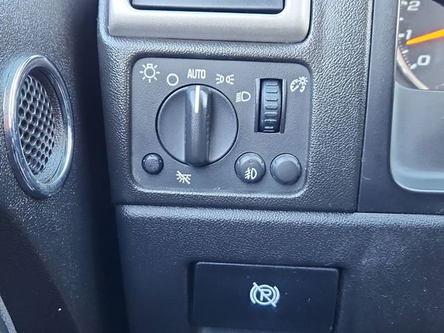 Used 2011 GMC Canyon SLE image 34