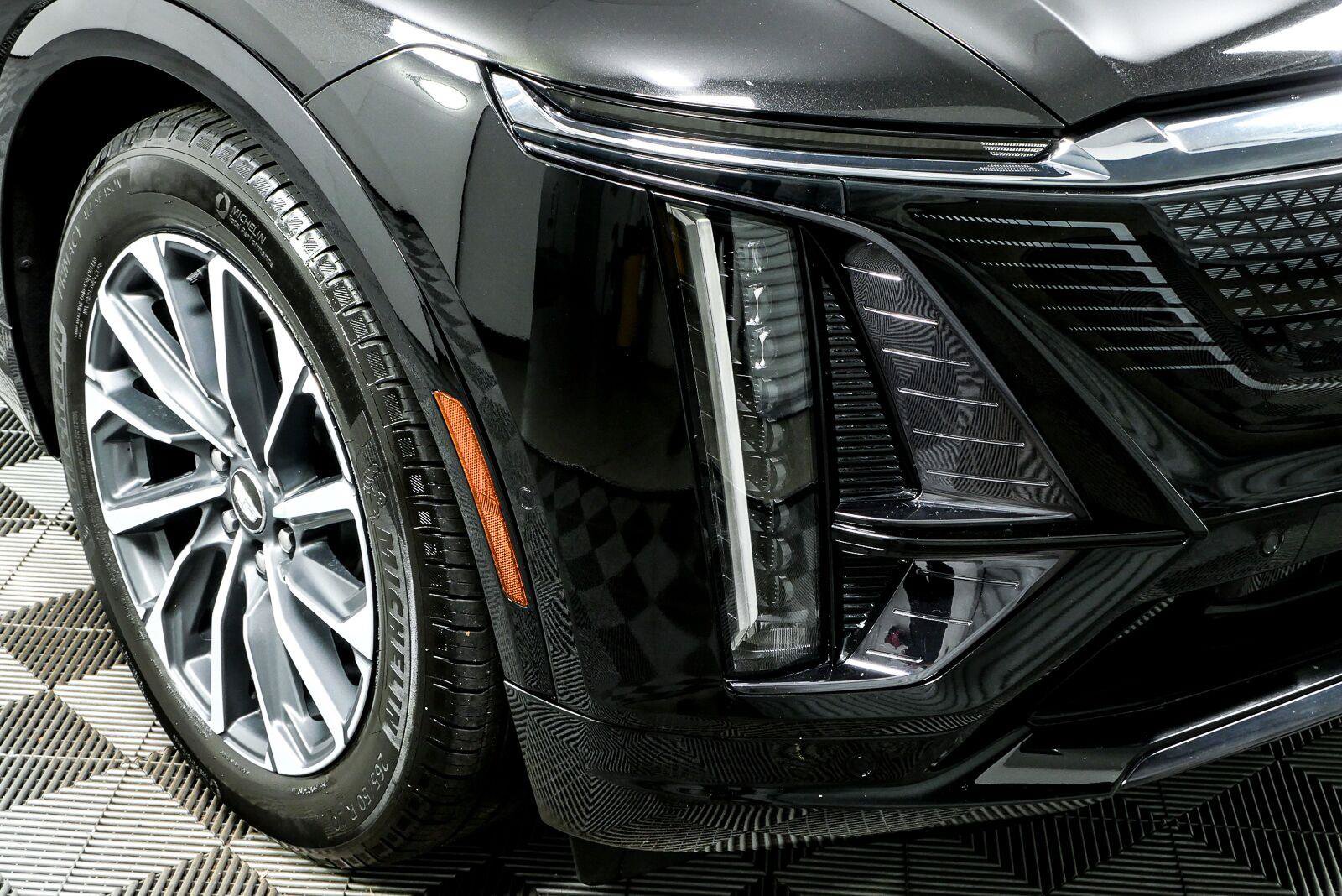 Certified 2024 Cadillac Lyriq Sport RWD image 36
