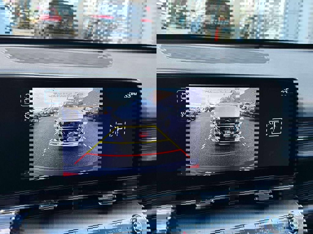 Used 2025 Hyundai Kona SEL image 28