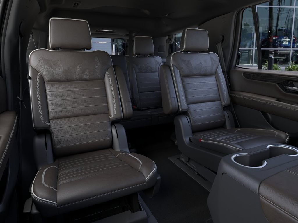 New 2026 GMC Yukon Denali Ultimate AWD/4WD image 17