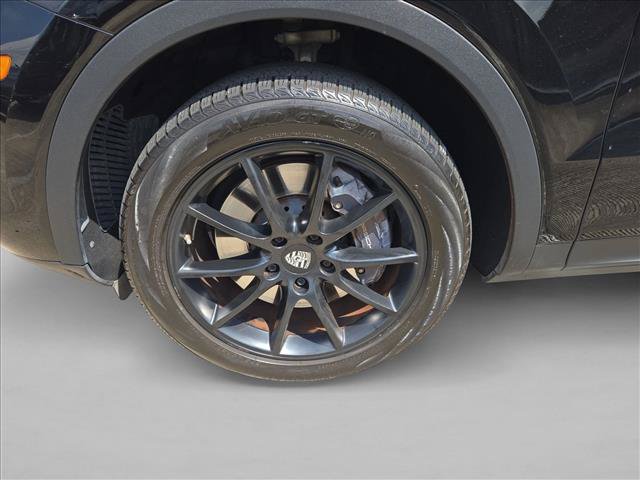 Used 2021 Porsche Cayenne AWD/4WD image 14