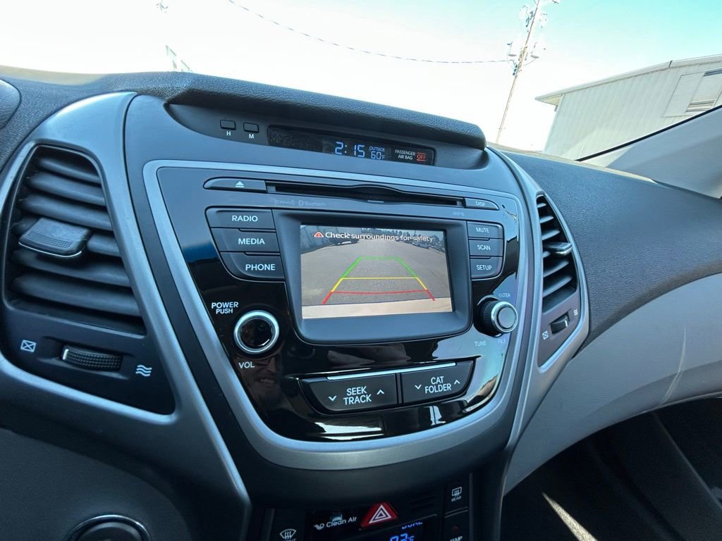 Used 2016 Hyundai Elantra Limited image 33