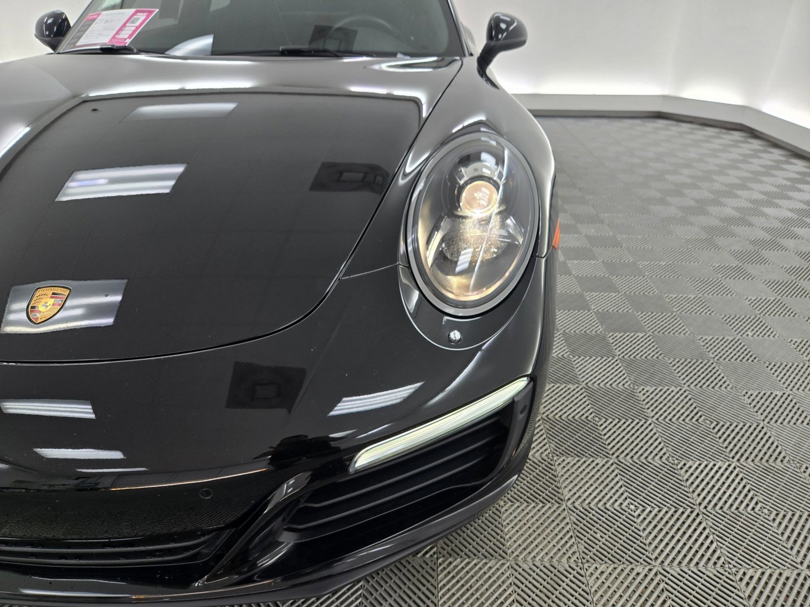 Used 2017 Porsche 911 Carrera image 12