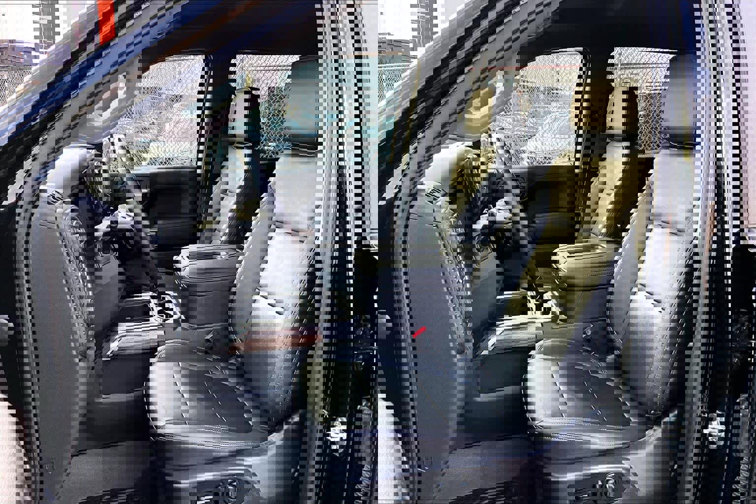 Used 2021 Chevrolet Silverado 1500 LT Trail Boss w/ Convenience Package II image 7