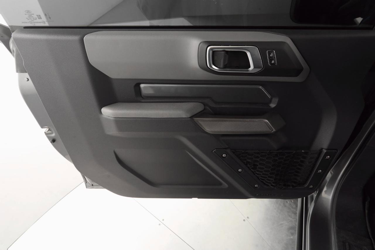 Used 2023 Ford Bronco Black Diamond image 11