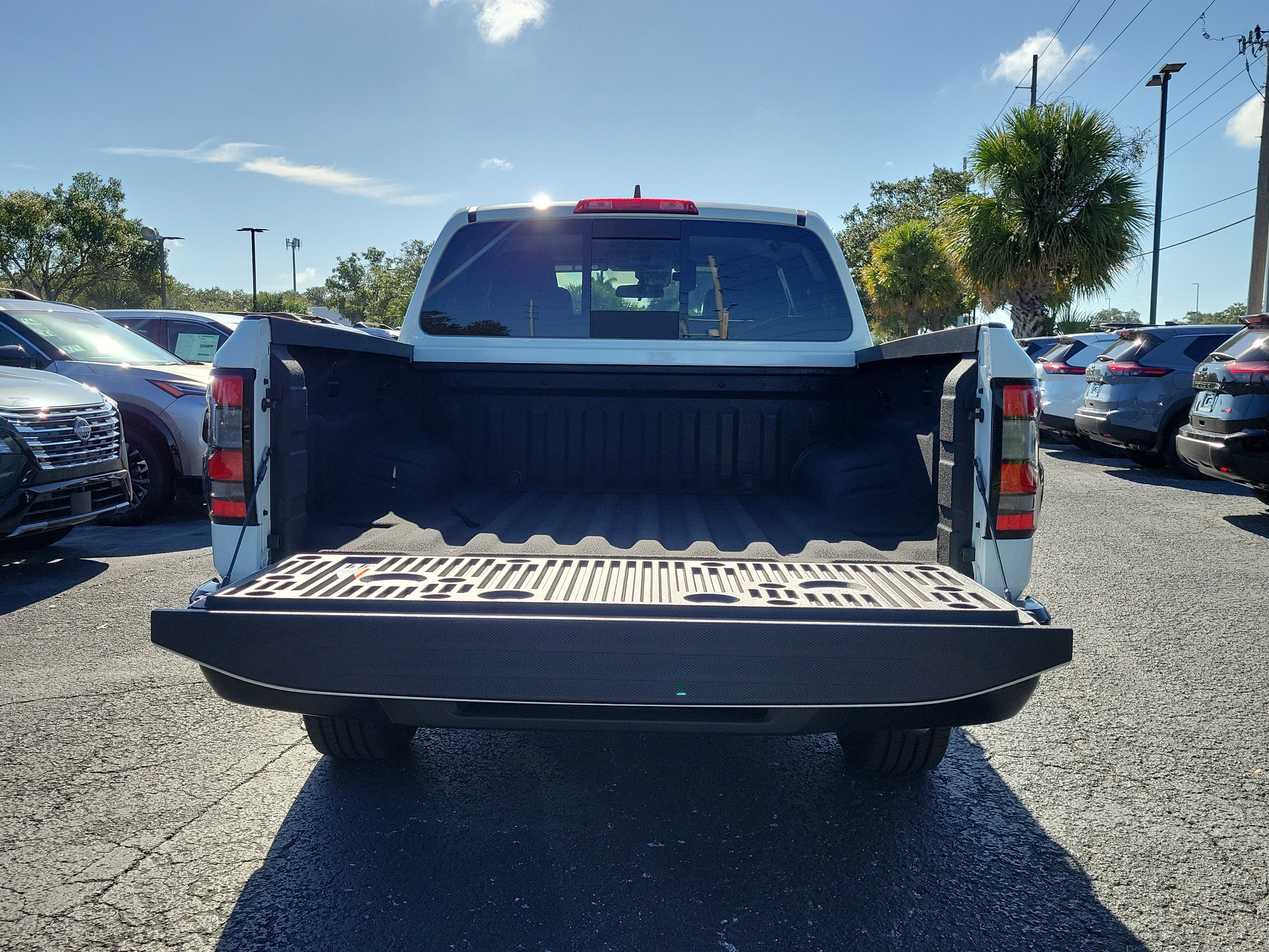 New 2027 Nissan Frontier S w/ S Utility Package RWD image 8