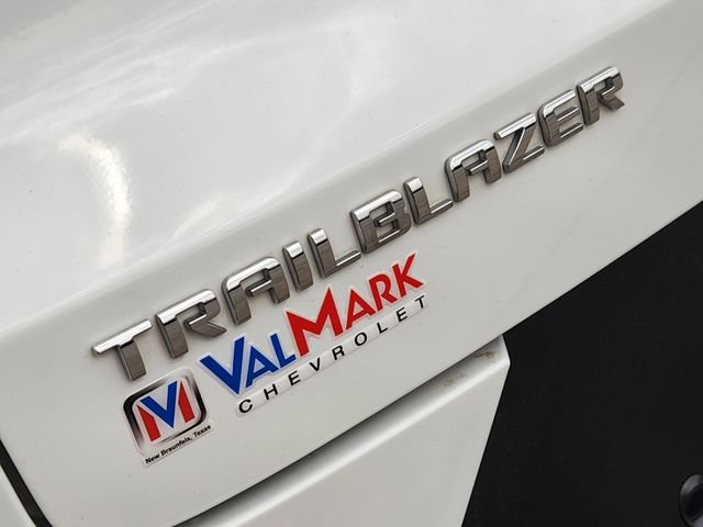 Certified 2023 Chevrolet TrailBlazer ACTIV w/ Sun and Liftgate Package image 13