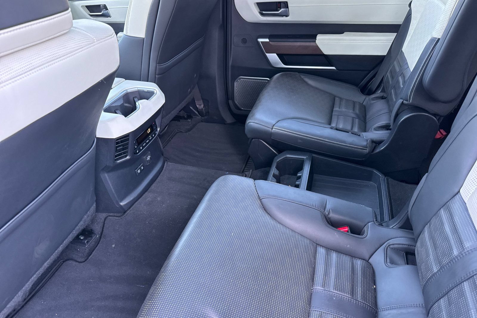 Used 2023 Toyota Sequoia Capstone AWD/4WD image 14