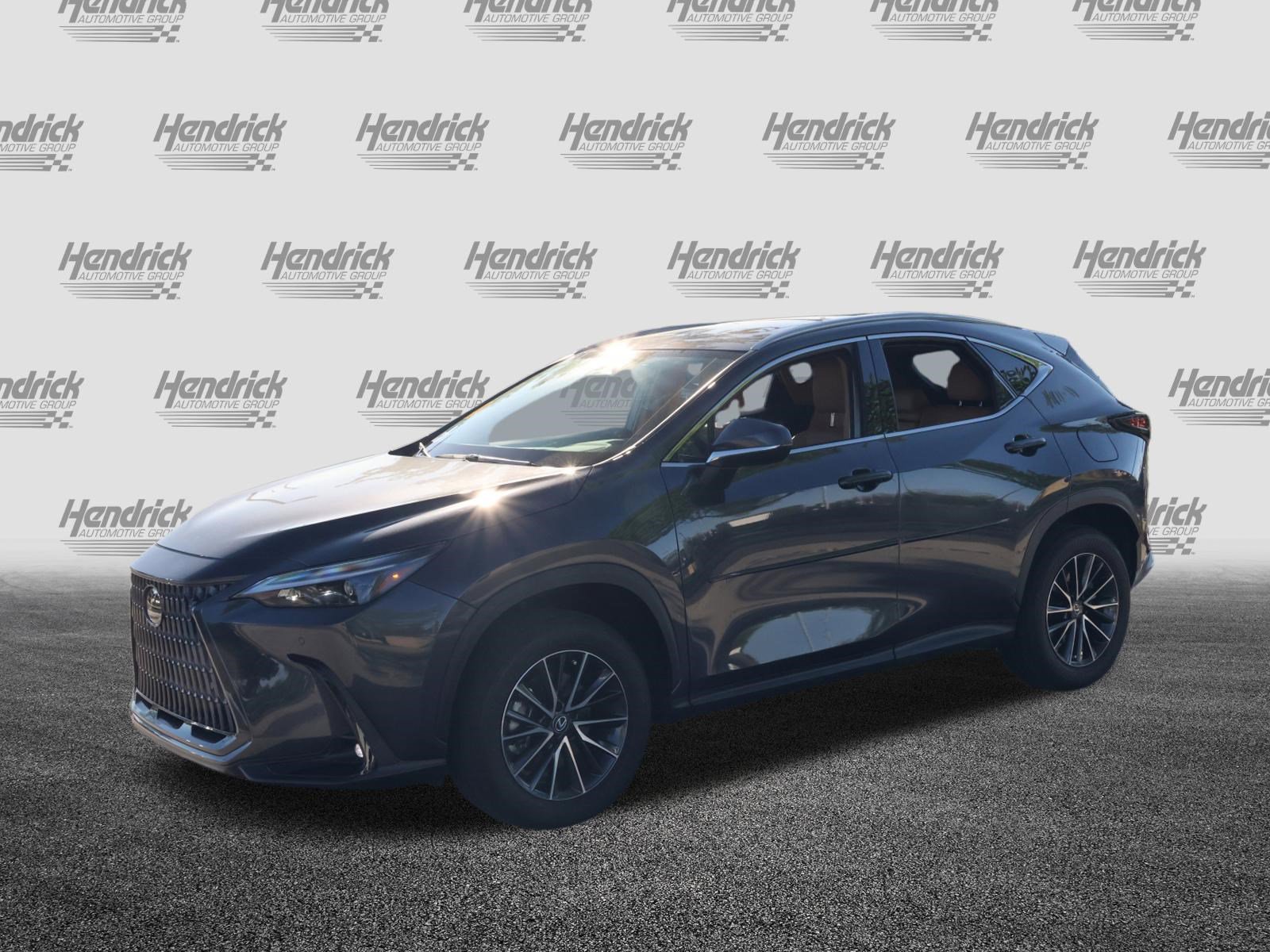 Used 2025 Lexus NX 250 FWD w/ Towing Package (2000 Lbs) image 5