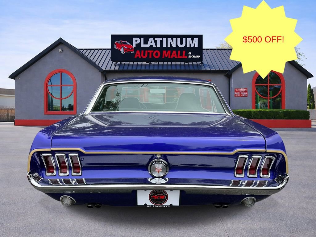 Used 2015 Ford Mustang Premium RWD image 3
