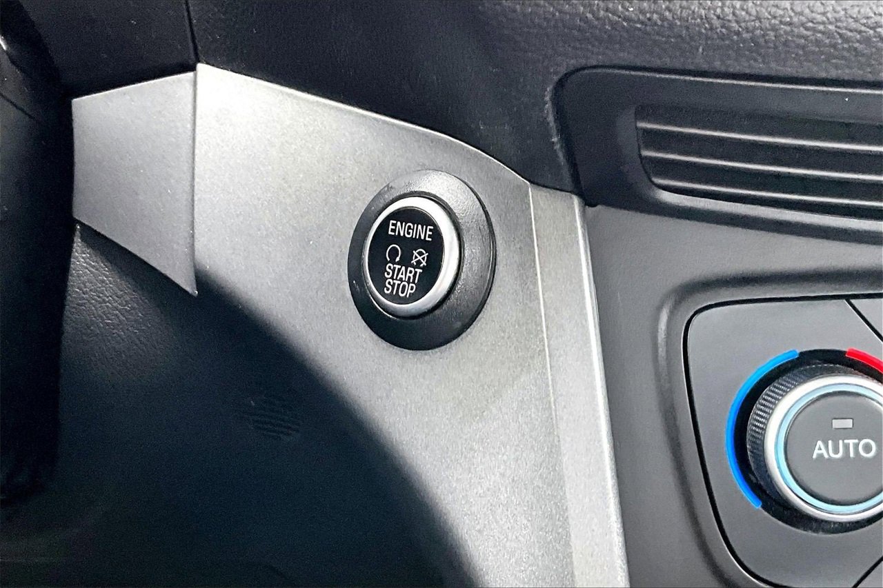 Used 2019 Ford Escape SE image 26