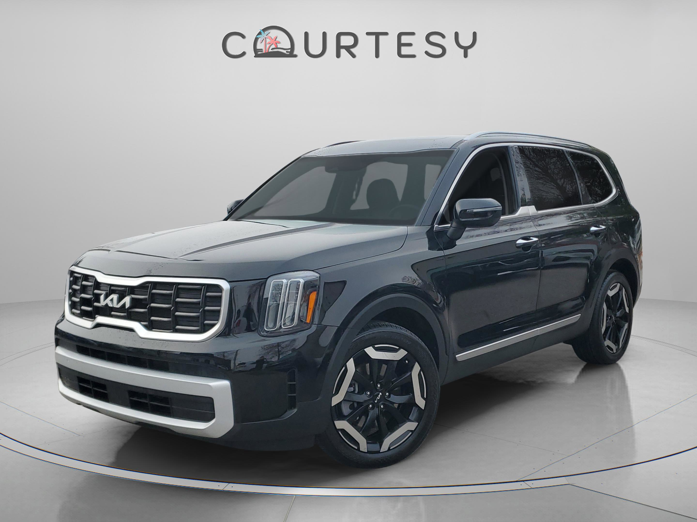 Certified 2025 Kia Telluride S
