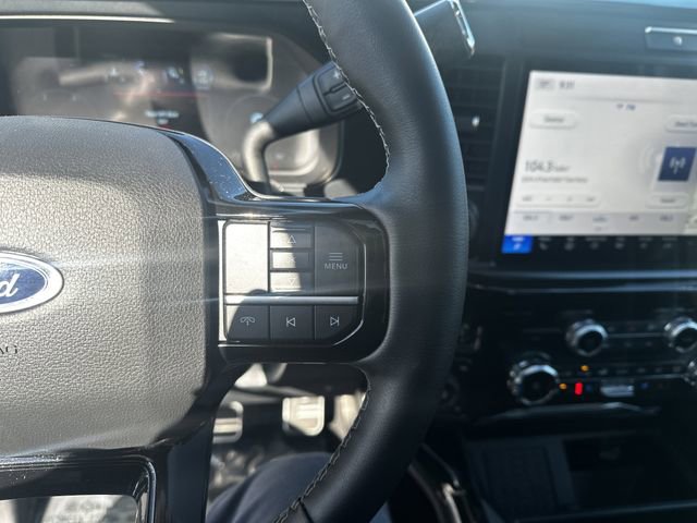 Used 2026 Ford F250 Lariat w/ Black Appearance Package image 27