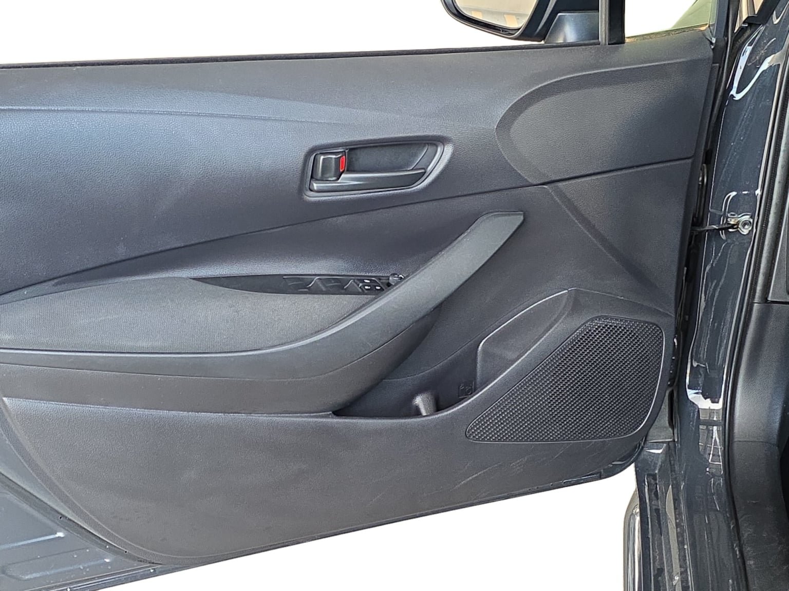 Used 2026 Toyota Corolla LE FWD image 12