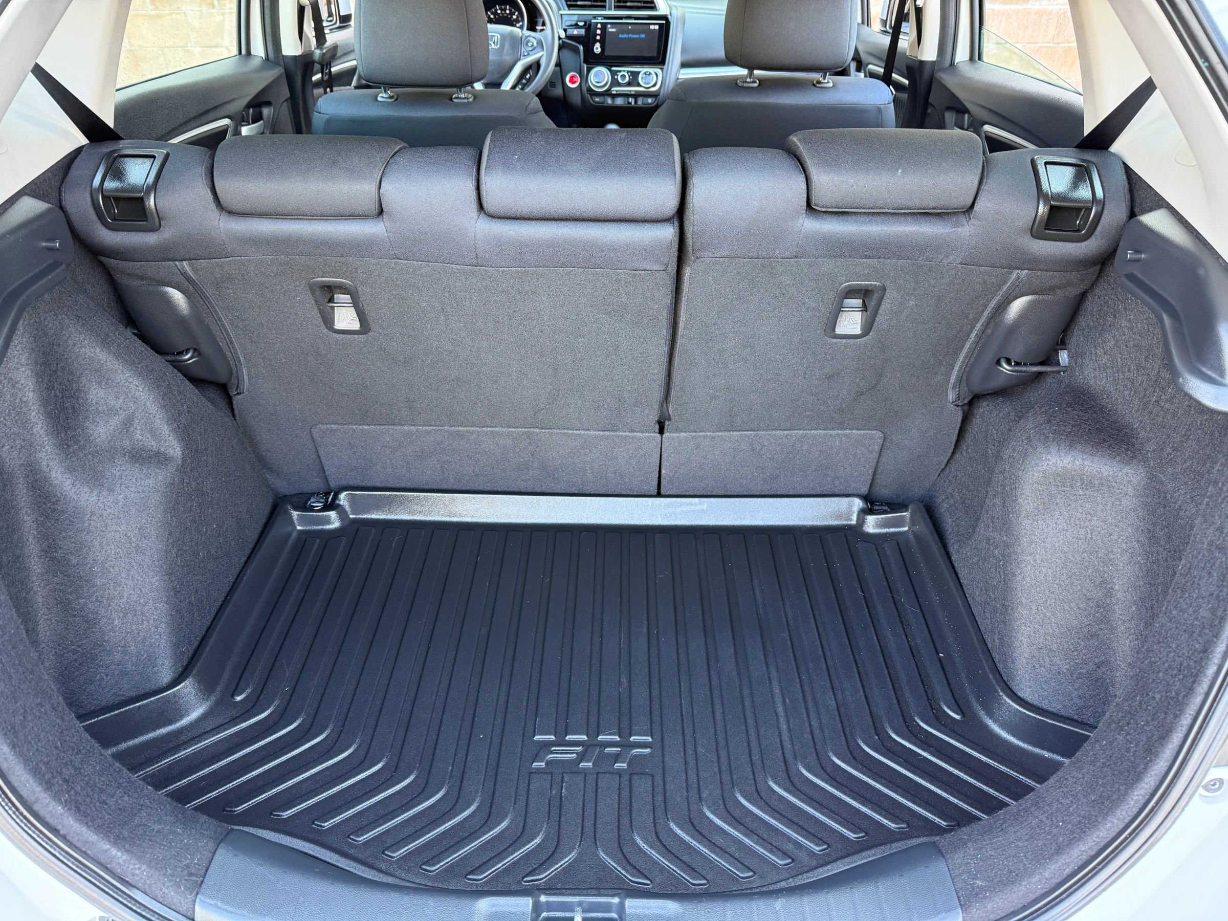 Used 2018 Honda Fit EX image 25