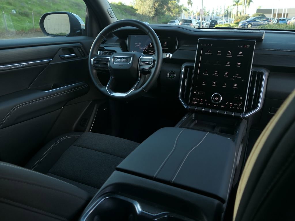 Used 2025 GMC Acadia Elevation image 27