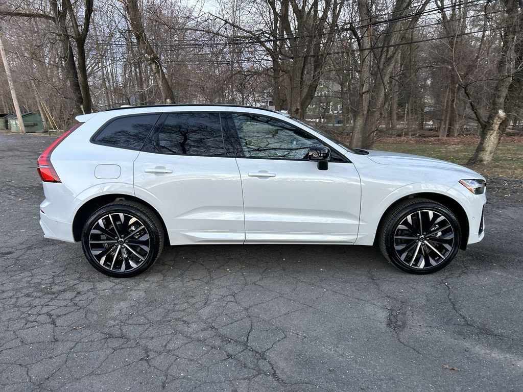 New 2026 Volvo XC60 T8 Ultra w/ Climate Package AWD/4WD image 9