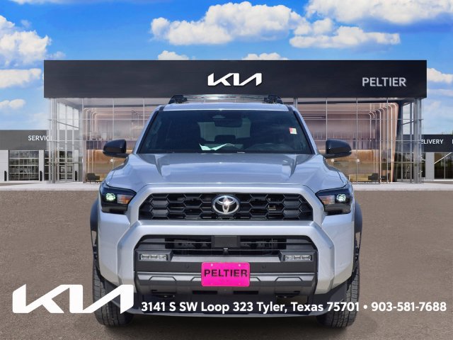 Used 2025 Toyota 4Runner TRD Off-Road Premium AWD/4WD image 2