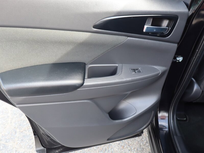 Used 2020 Mitsubishi Eclipse Cross SE AWD/4WD image 17