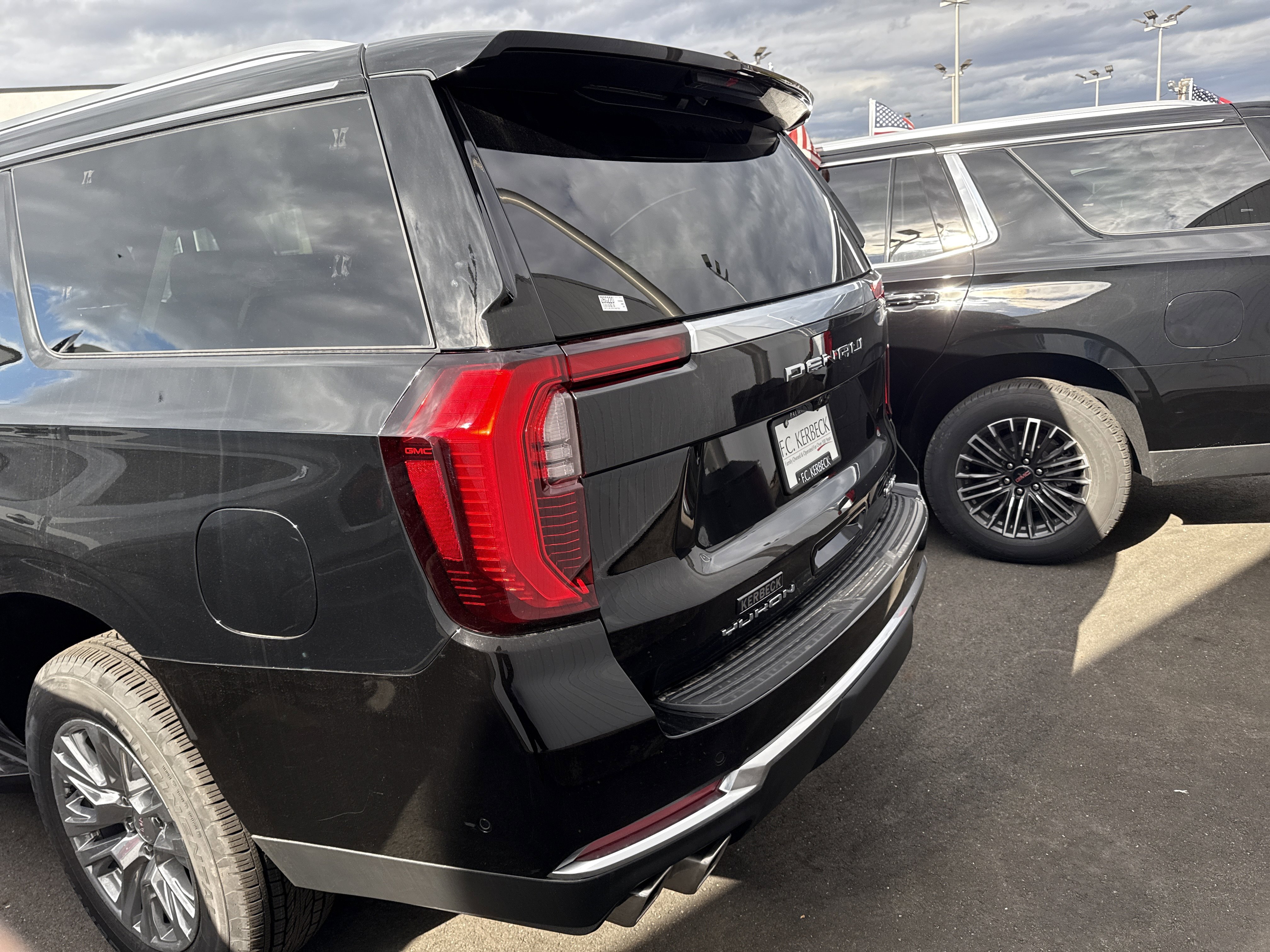 New 2026 GMC Yukon XL Denali image 8
