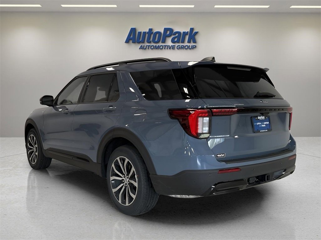 New 2026 Ford Explorer ST-Line image 4