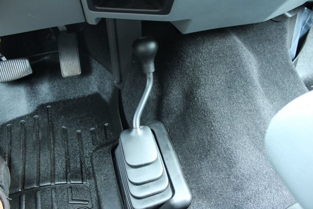 Used 2015 Ford F250 XLT AWD/4WD image 25