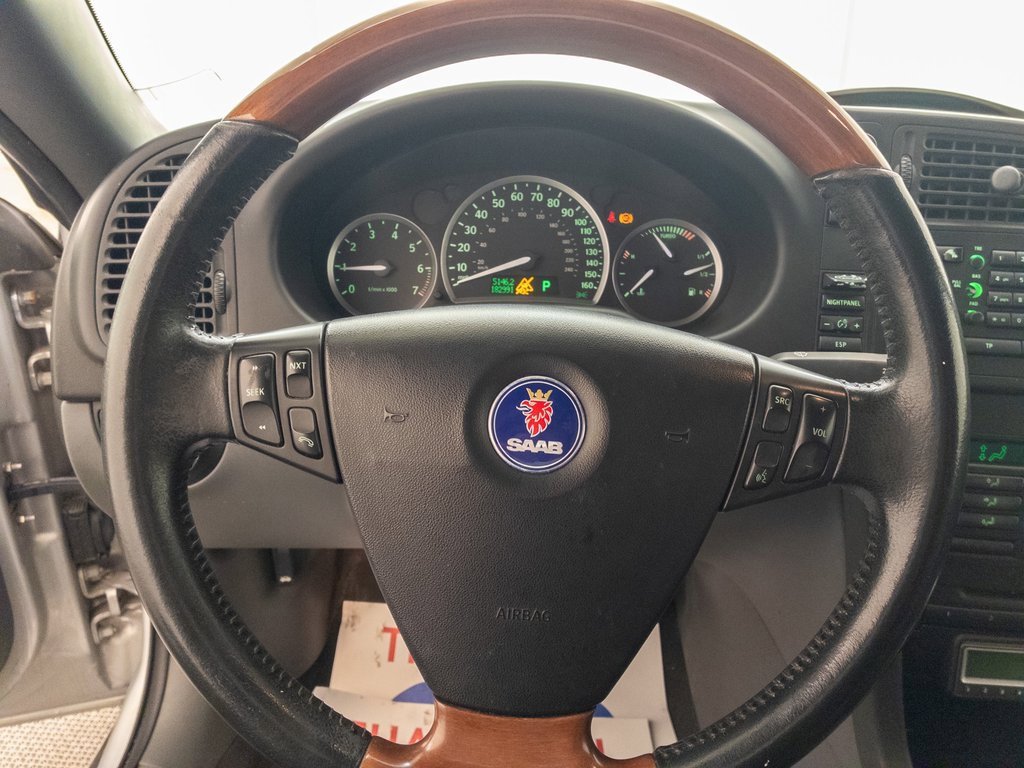 Used 2005 Saab 9-3 Arc image 11