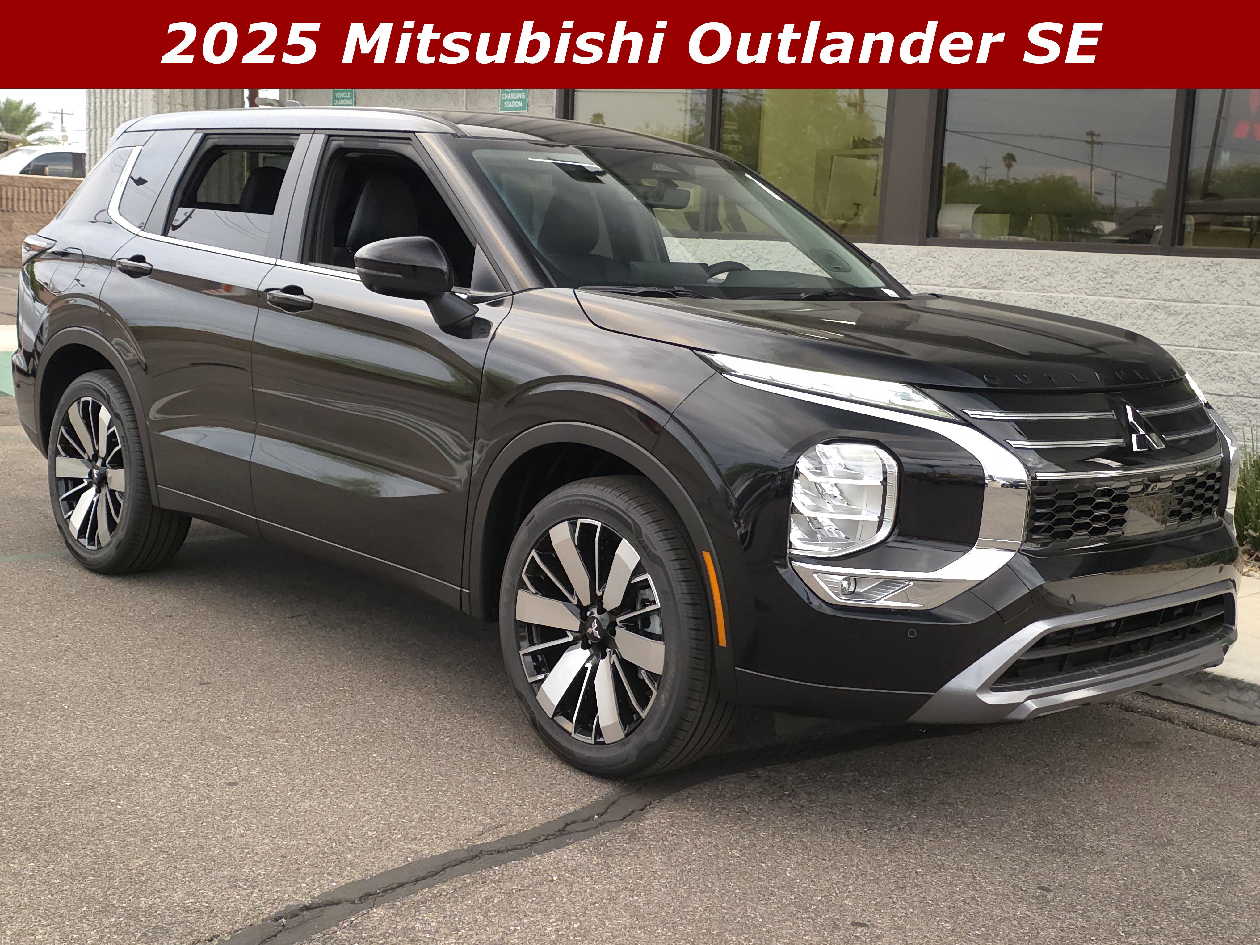 New 2025 Mitsubishi Outlander SE video 1