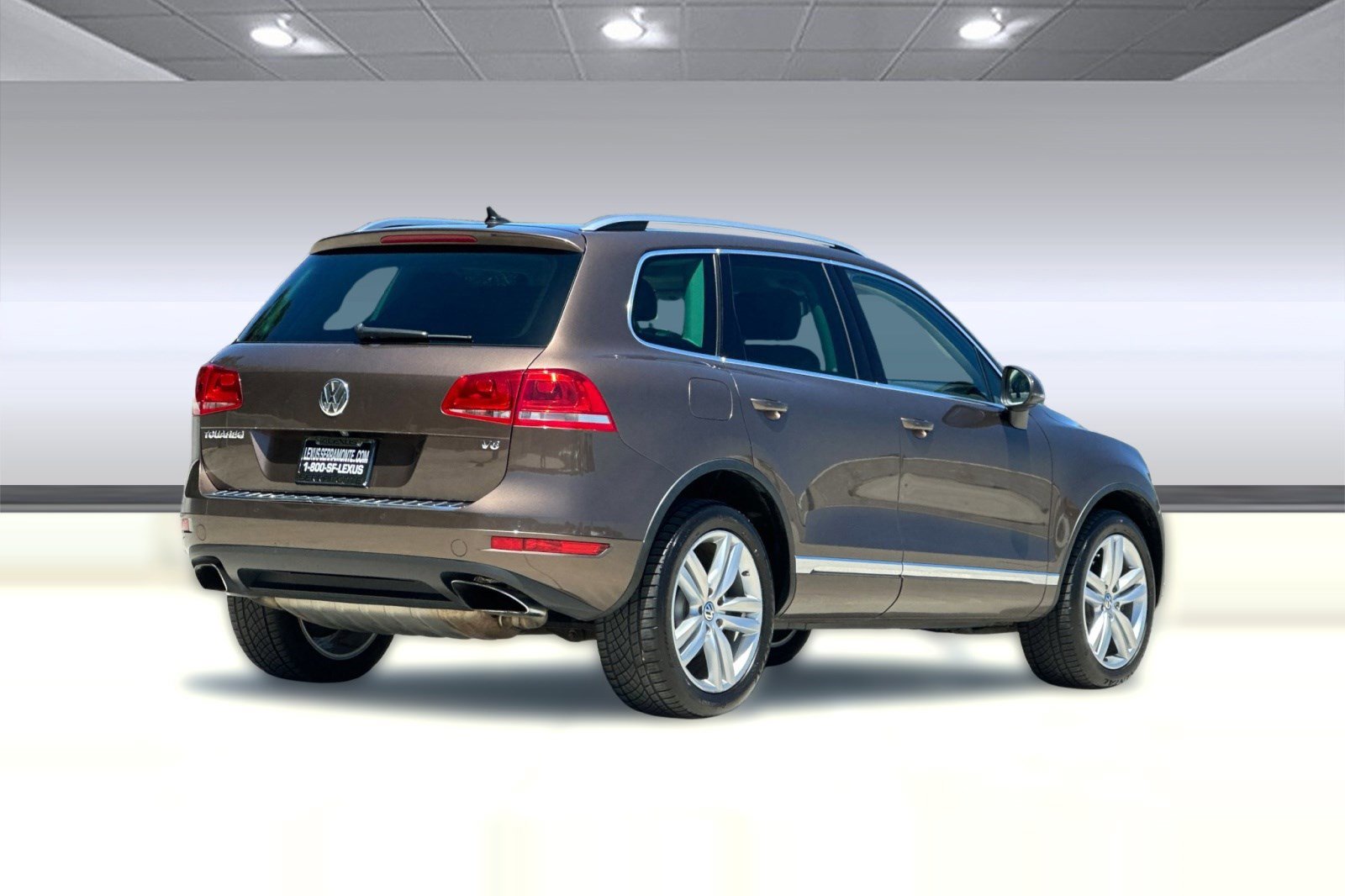 Used 2013 Volkswagen Touareg Executive AWD/4WD image 8