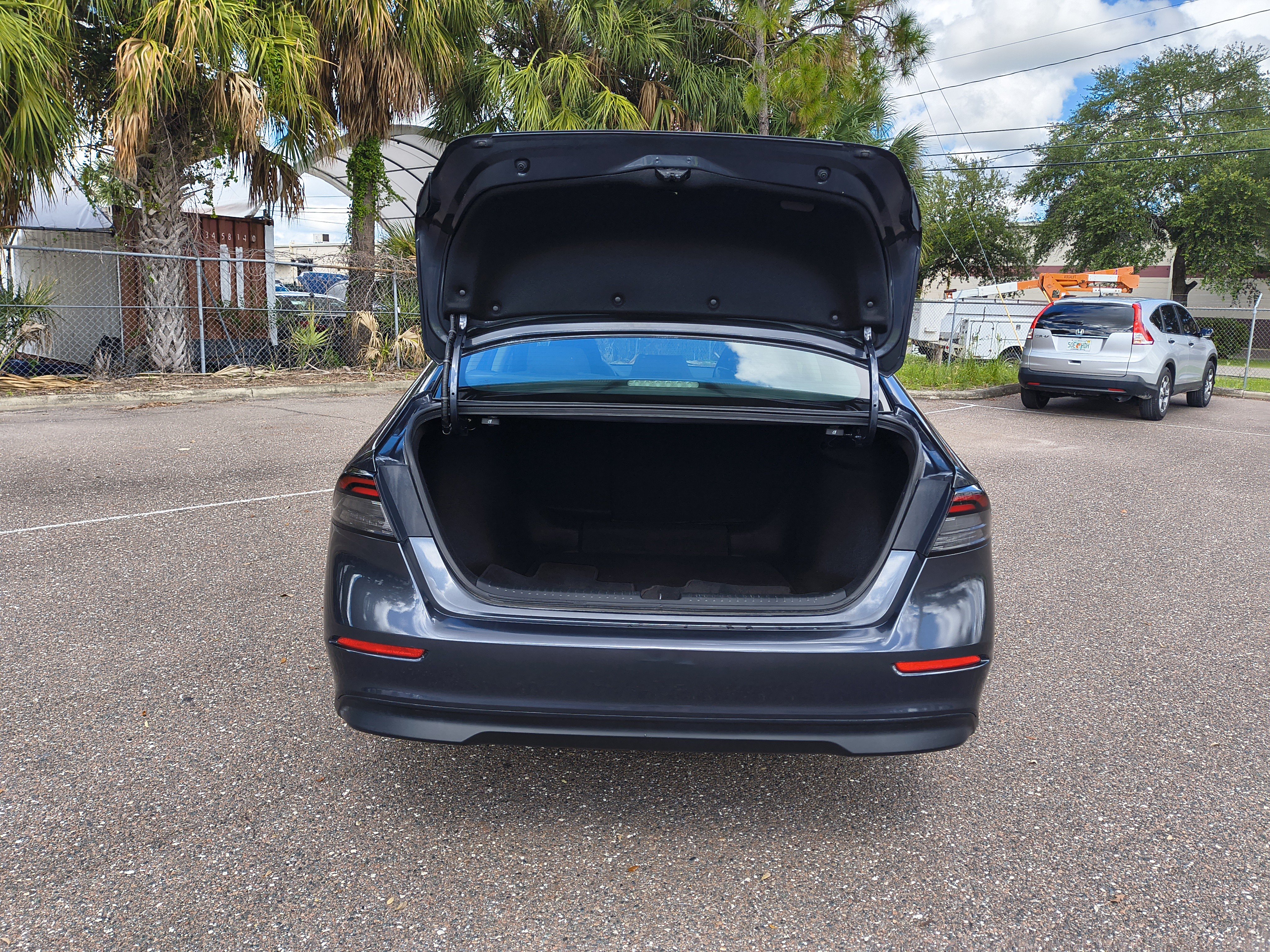 Used 2023 Honda Accord EX image 11