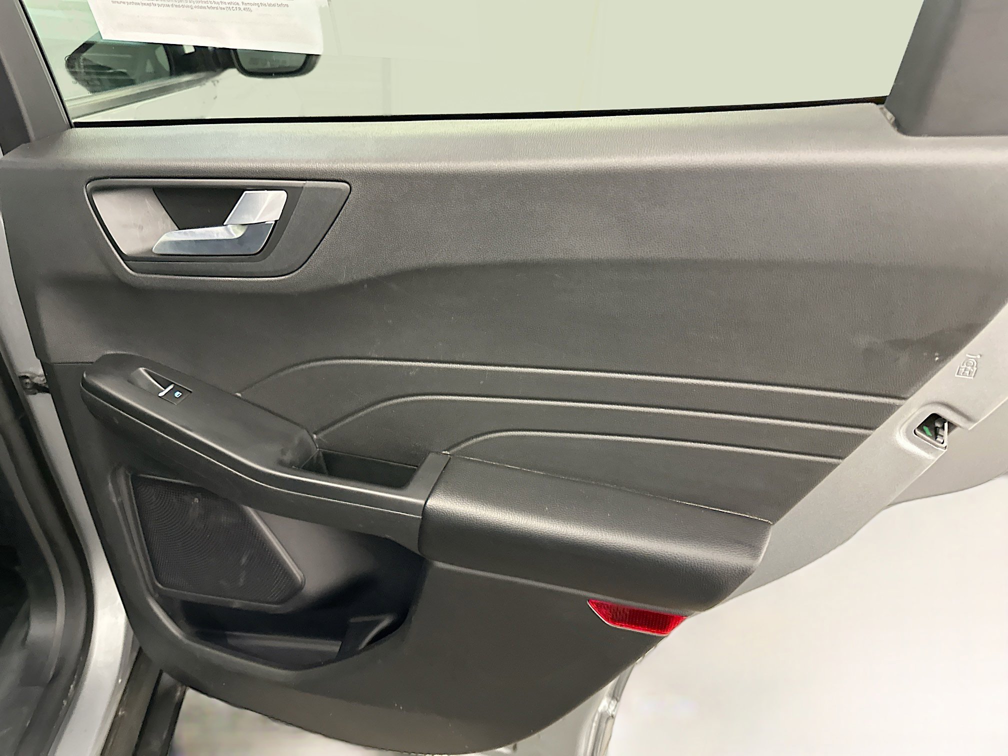 Used 2024 Ford Escape ST-Line image 32