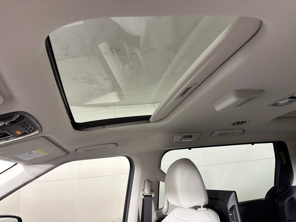 New 2026 Kia Carnival SX Prestige image 34