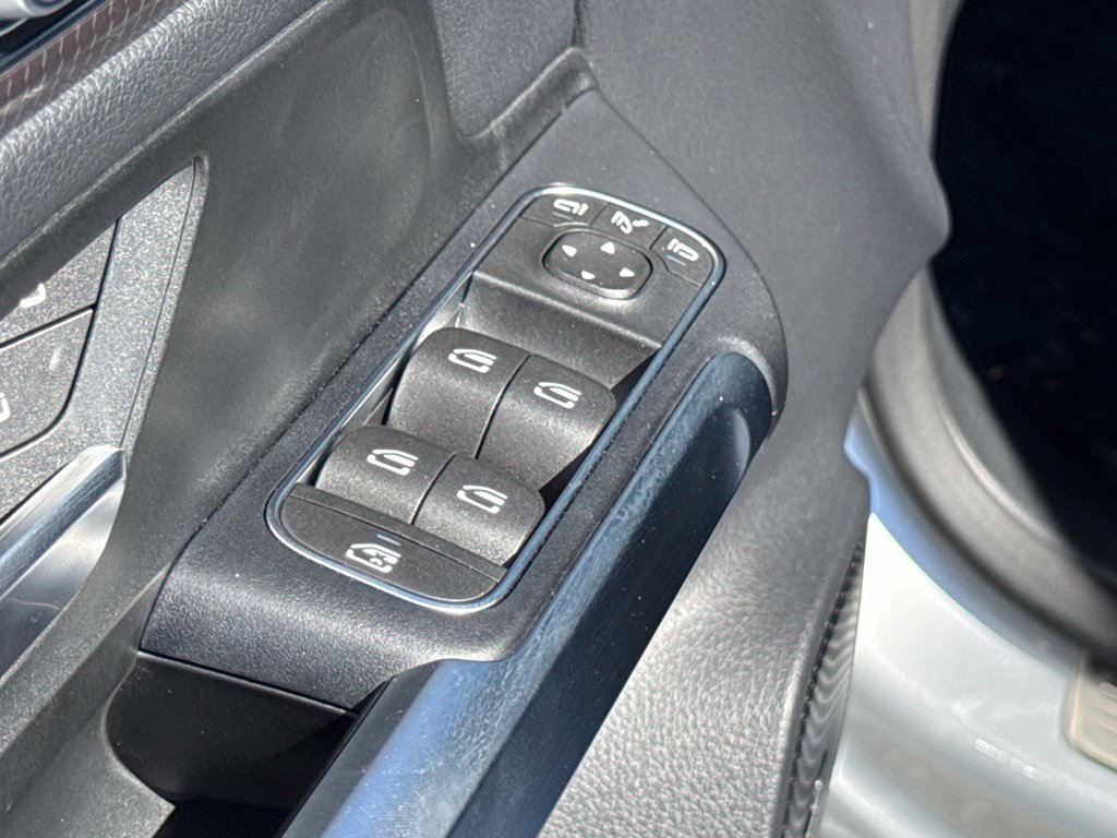 Certified 2023 Mercedes-Benz EQB 250+ image 21