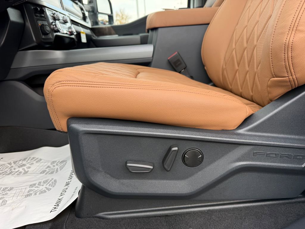 New 2026 Ford F250 Lariat w/ Black Appearance Package image 80