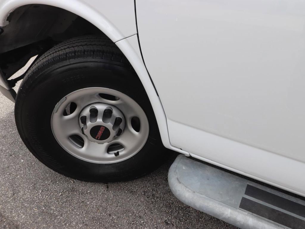 Used 2024 GMC Savana 2500 w/ Driver Convenience Package image 3