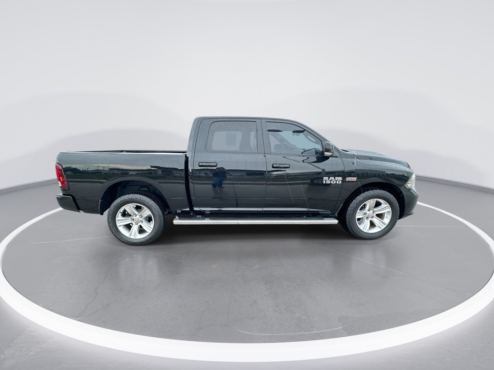 Used 2013 RAM 1500 Sport w/ Sport Premium Group AWD/4WD image 9