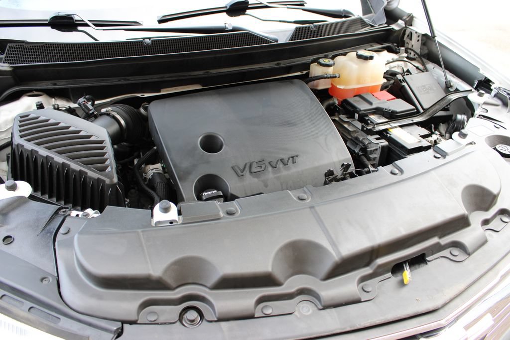 Used 2022 Chevrolet Traverse LT FWD image 50