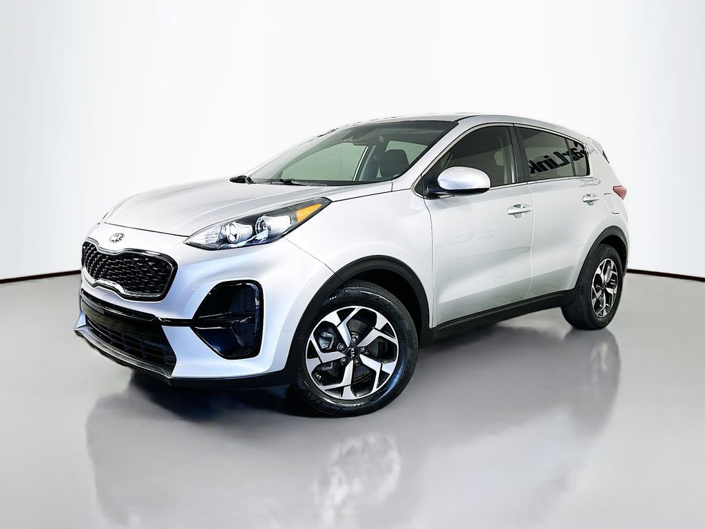Used 2020 Kia Sportage LX image 3