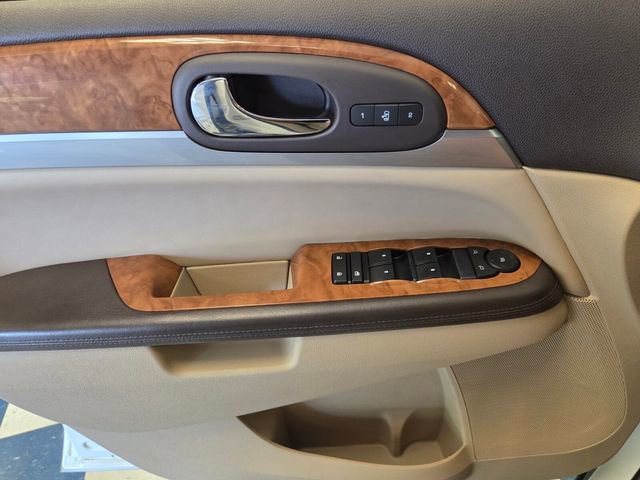 Used 2011 Buick Enclave CXL FWD image 26