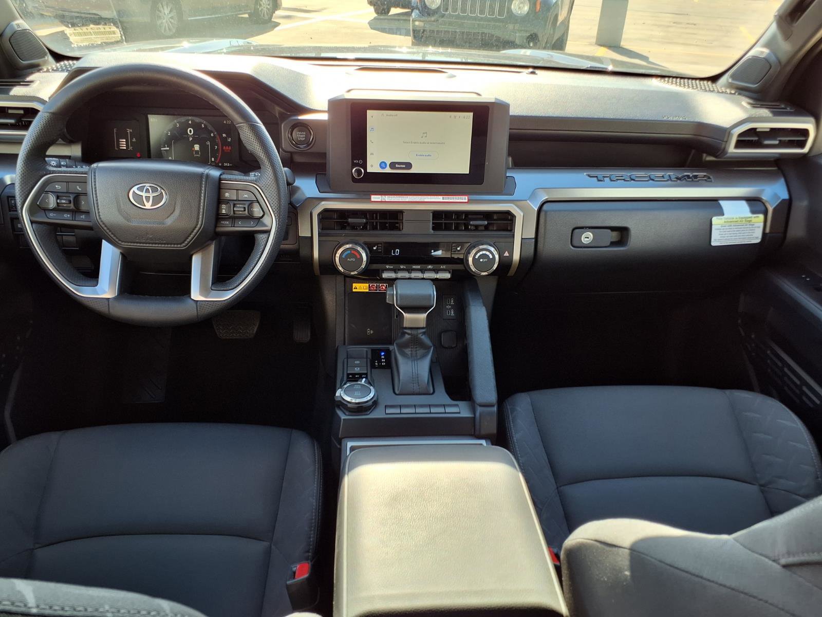 Used 2025 Toyota Tacoma SR5 w/ SR5 Upgrade Package AWD/4WD image 11