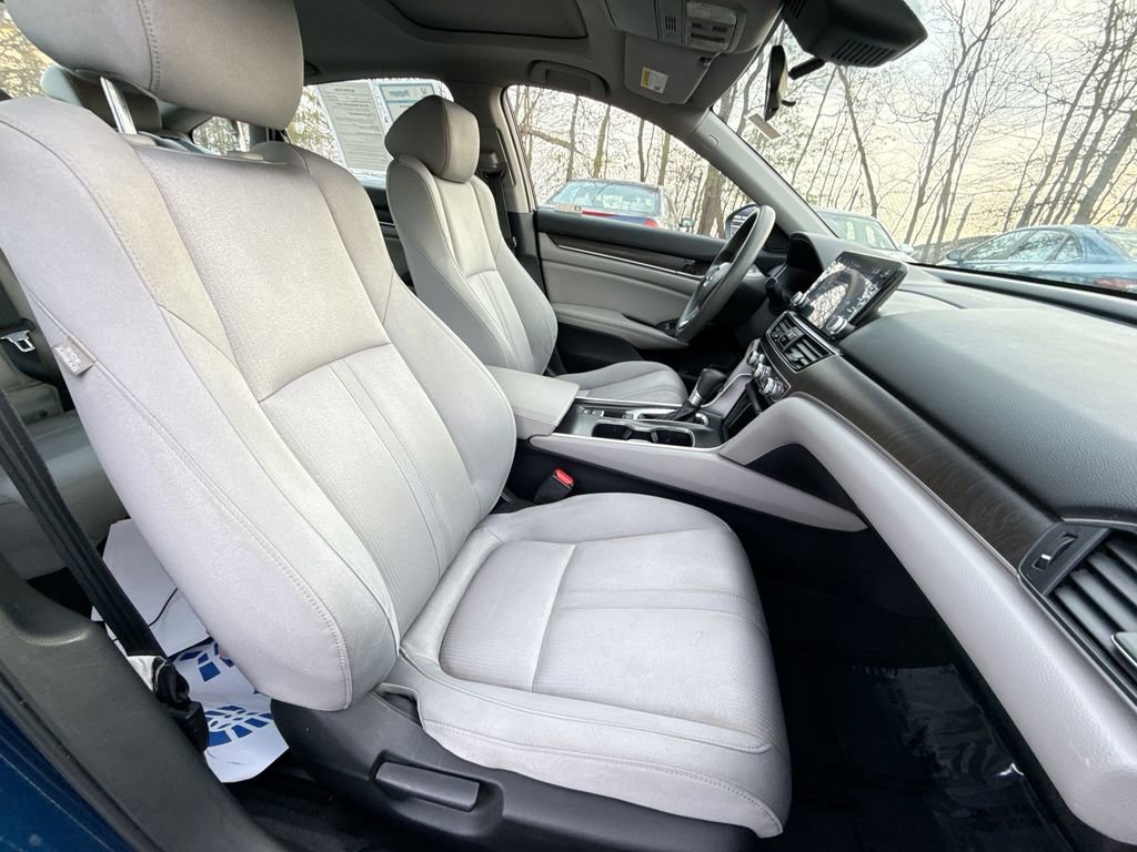 Used 2019 Honda Accord EX image 25