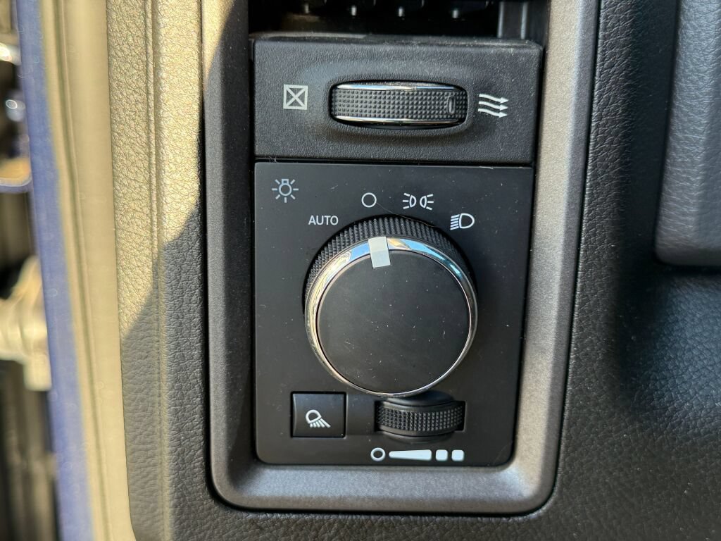 Used 2018 RAM 2500 Tradesman w/ Chrome Appearance Group AWD/4WD image 29