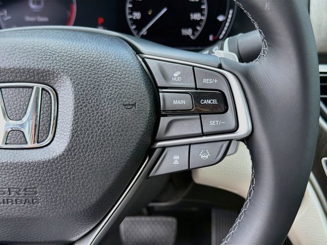 Used 2018 Honda Accord Touring image 37