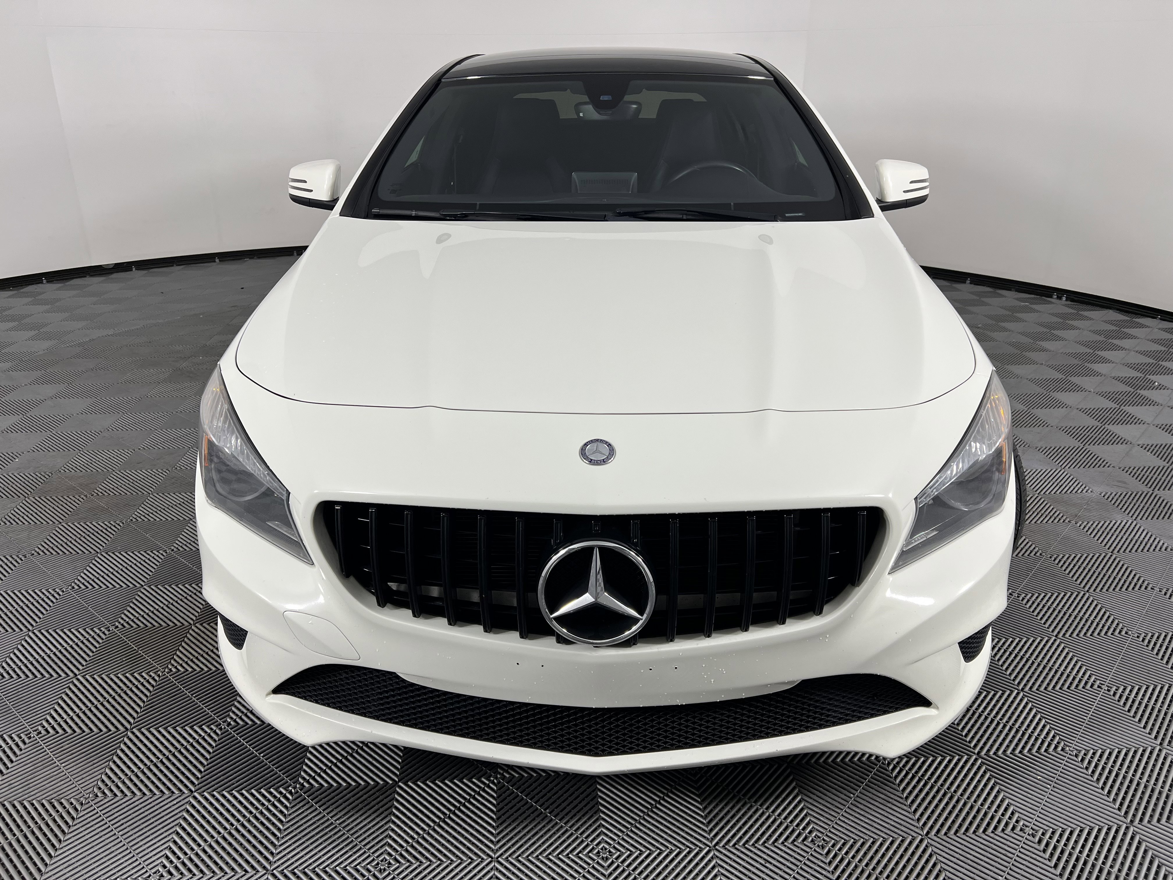 Used 2015 Mercedes-Benz CLA 250 4MATIC image 5