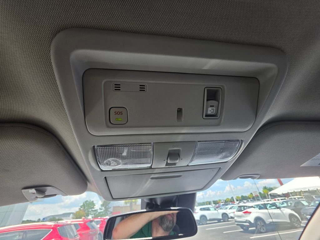 Used 2021 Nissan Titan SV w/ SV Convenience Package RWD image 22