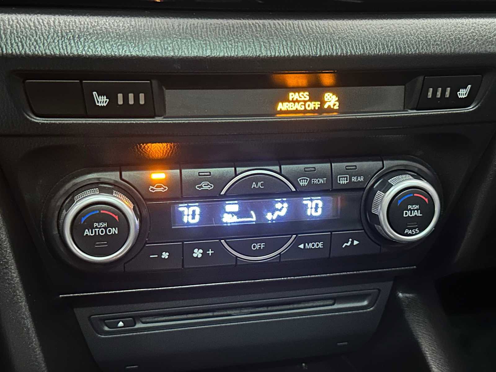 Used 2015 MAZDA MAZDA3 i Grand Touring image 15