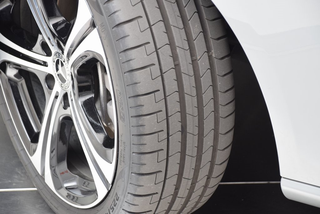 Certified 2025 Mercedes-Benz C 300 Sedan image 32