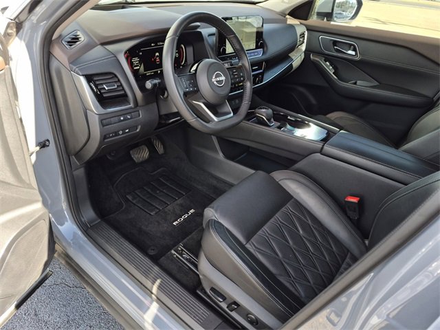 Used 2023 Nissan Rogue Platinum w/ Platinum Premium Package image 20