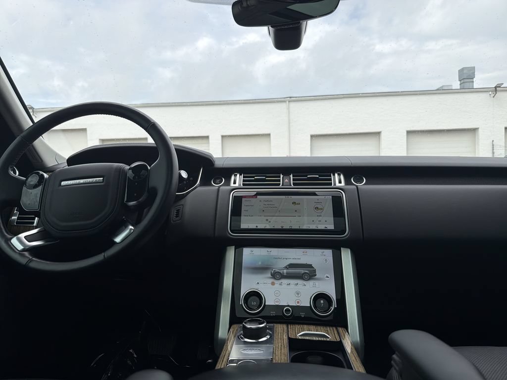 Used 2019 Land Rover Range Rover Supercharged AWD/4WD image 19