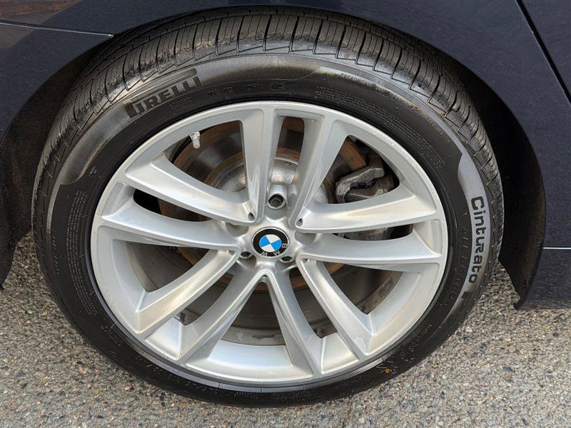 Used 2019 BMW 750i xDrive w/ Luxury Rear Seating Package AWD/4WD image 18